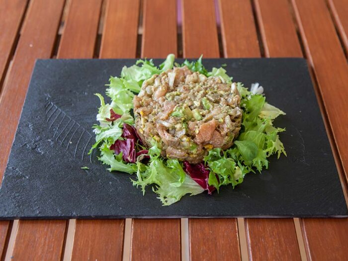 Tartar de salmón y aguacate